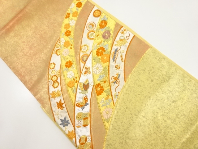 リサイクル　熨斗に花・蝶模様織り出し袋帯