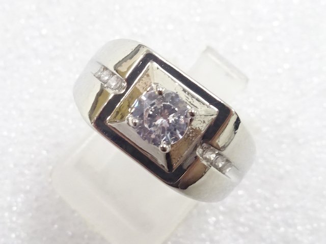 SALE!! Crystal ring (size 16)