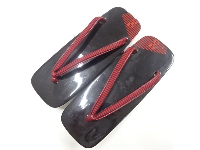 SALE!! JAPANESE KIMONO / LACQUERED PAULOWNIA GETA (23.5CM)