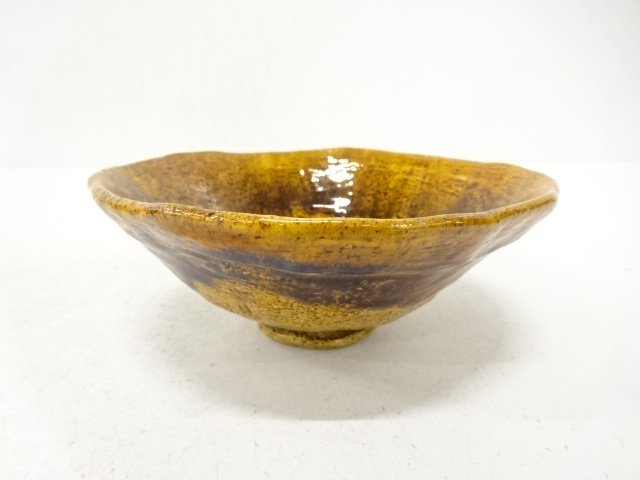 SALE!! JAPANESE COLLECTIBLE / OHIKI-YAKI AMBER GLAZE TEA BOWL (WITH PROTECTIV