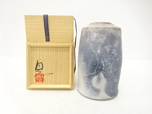SALE!! JAPANESE COLLECTIBLE / SADAO ICHISE / ASH GLAZE KILN-CHANGED VASE