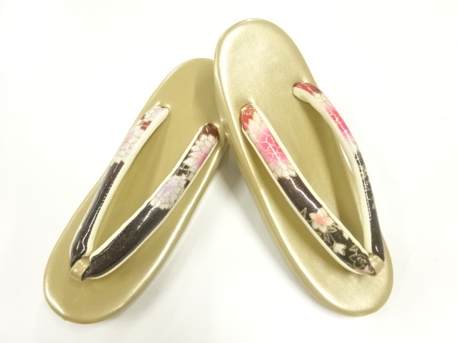 SALE!! JAPANESE KIMONO / JAPANESE-STYLE ZORI (SIZE M)