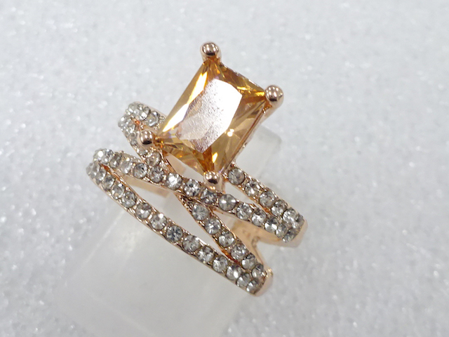 SALE!! CRYSTAL FASHION RING / JP SIZE 11