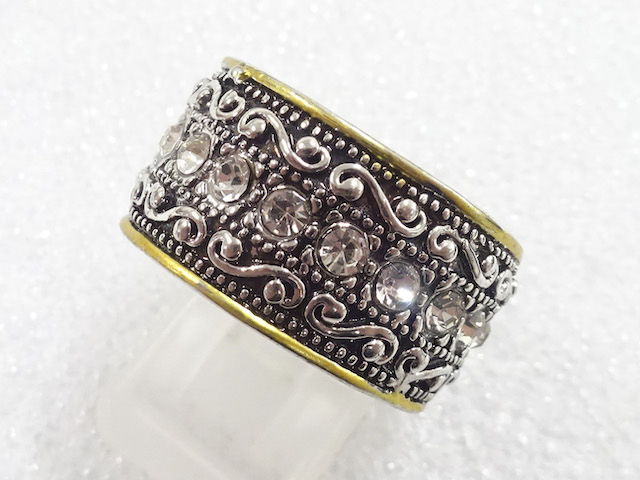 SALE!! JAPANESE KIMONO / ANTIQUE CRYSTAL RING (SIZE 18)