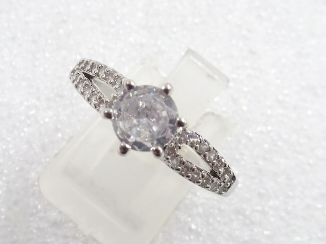 SALE!! JAPANESE KIMONO / ANTIQUE CRYSTAL RING (SIZE 18)