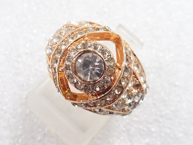 SALE!! JAPANESE KIMONO / ANTIQUE CRYSTAL RING (SIZE 9)