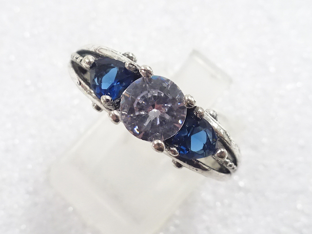 SALE!! JAPANESE KIMONO / ANTIQUE CRYSTAL RING (SIZE 17.5)