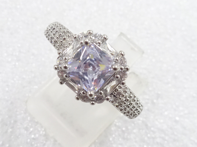 SALE!! Crystal ring (size 21)
